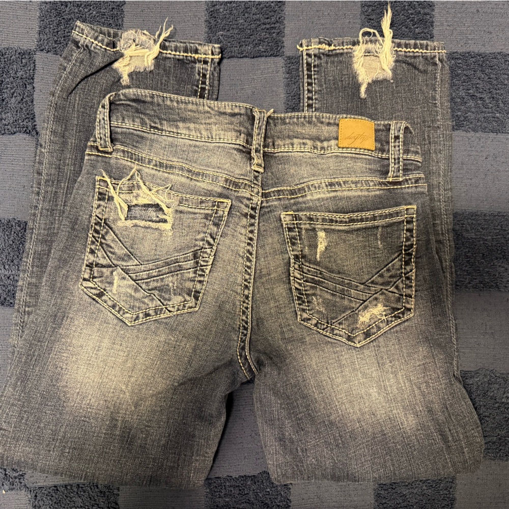 Daytrip Blue Ankle Cropped Distressed Jeans
